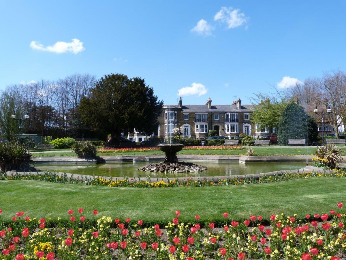 Southend Central Hotel - Close To Beach, City Centre, Train Station & Southend Airport Eksteriør bilde